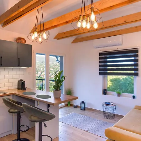 Villa Mythos Private